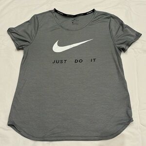 Nike Running Tee, Women’s Medium